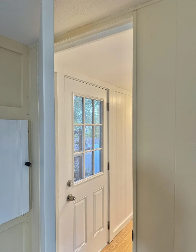 6 Boe Road Holderness NH 03245