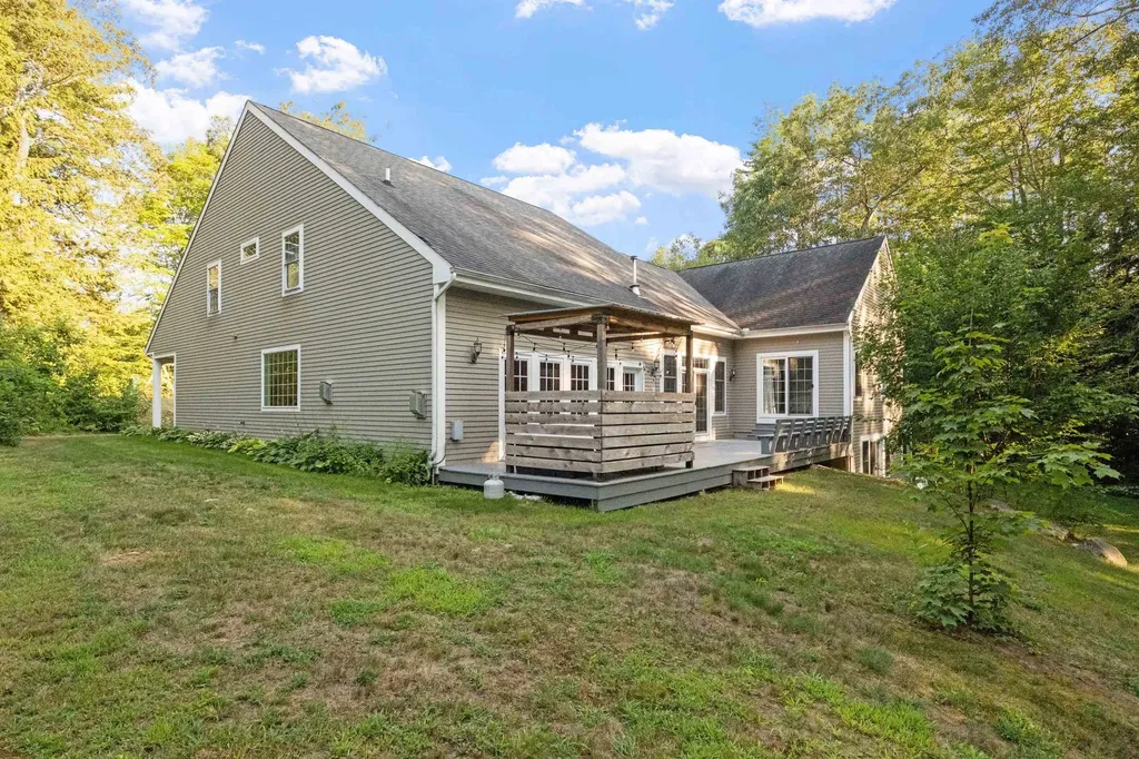 17 Whitehouse Farm Lane Moultonborough NH 03254