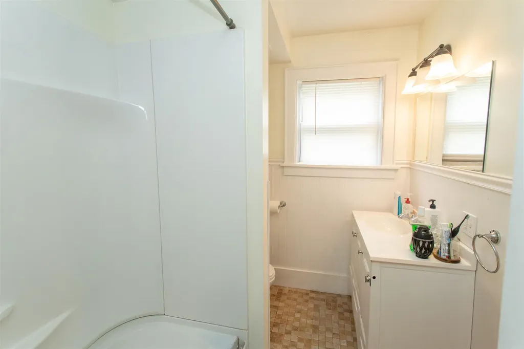 239 - 241 Elm Street Bennington VT 05201