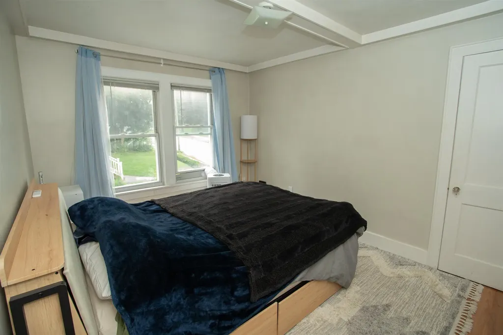 239 - 241 Elm Street Bennington VT 05201