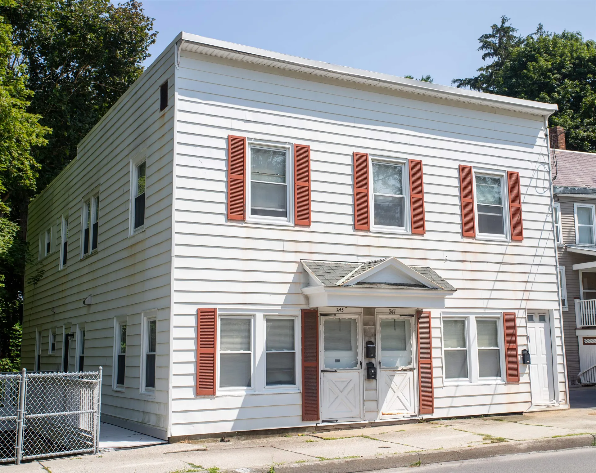 239 - 241 Elm Street Bennington VT 05201