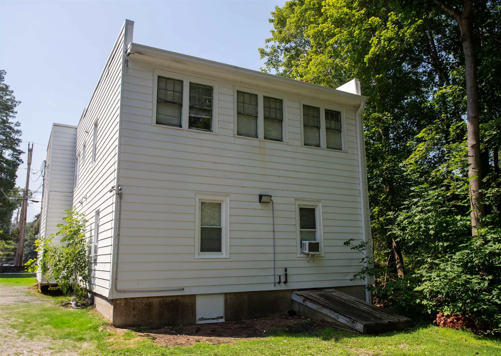 239 - 241 Elm Street Bennington VT 05201