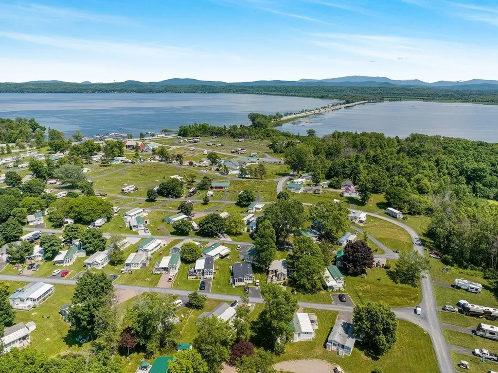 18 Eagle Lane South Hero VT 05486