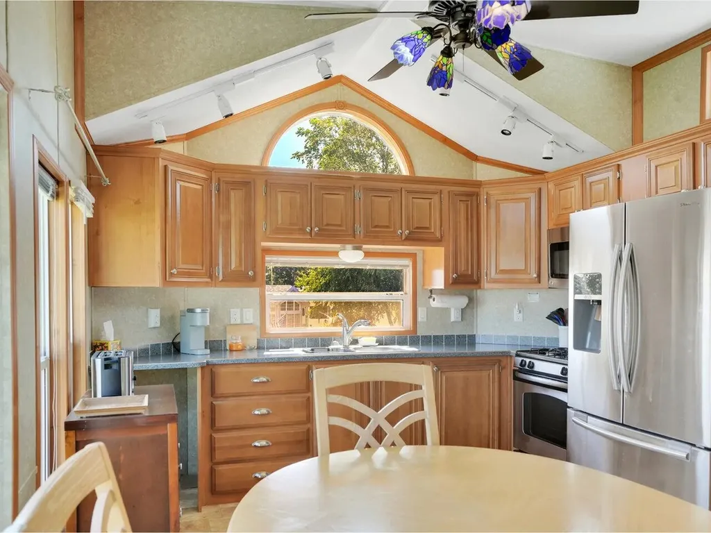 18 Eagle Lane South Hero VT 05486