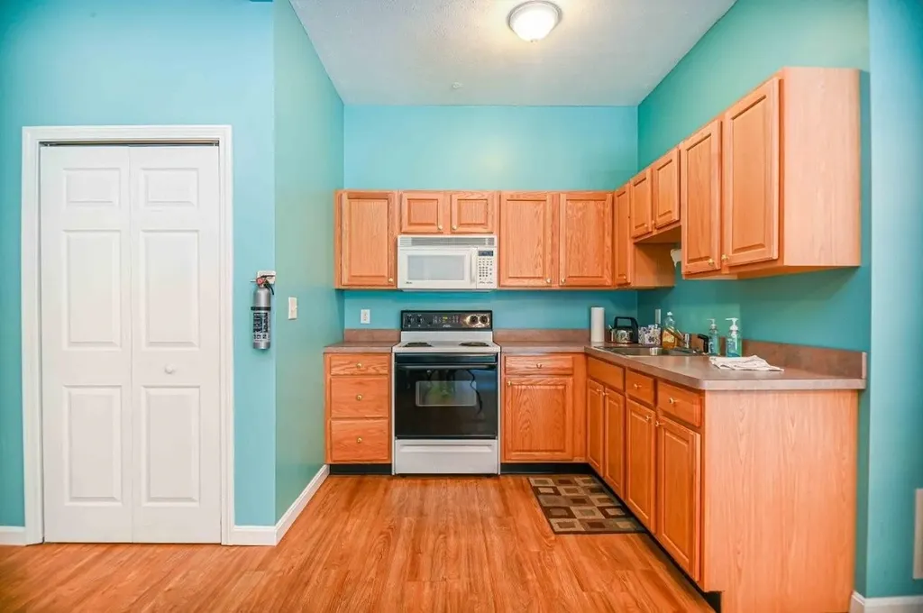 11 Ruch Lane York ME 03909