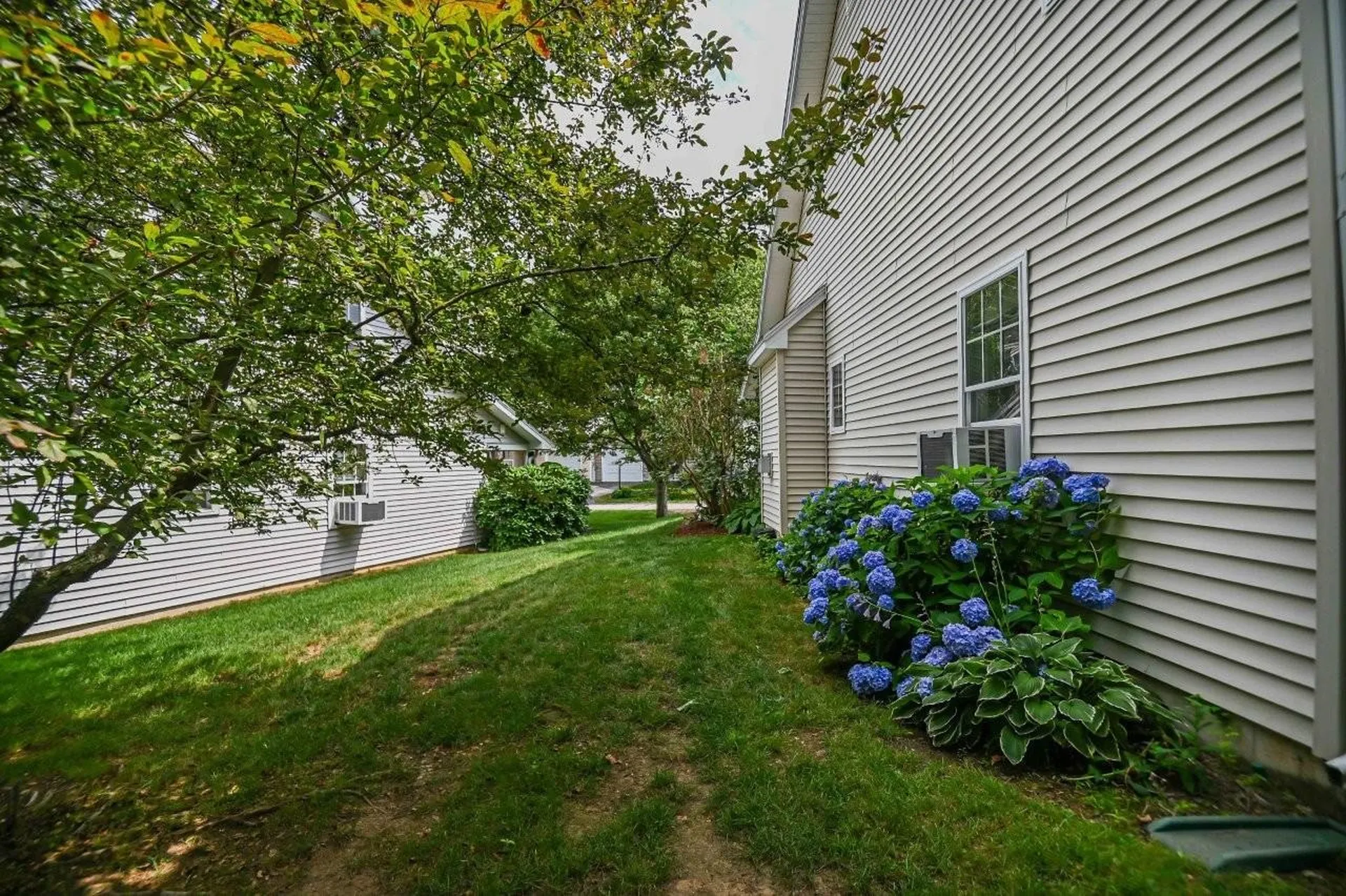 11 Ruch Lane York ME 03909