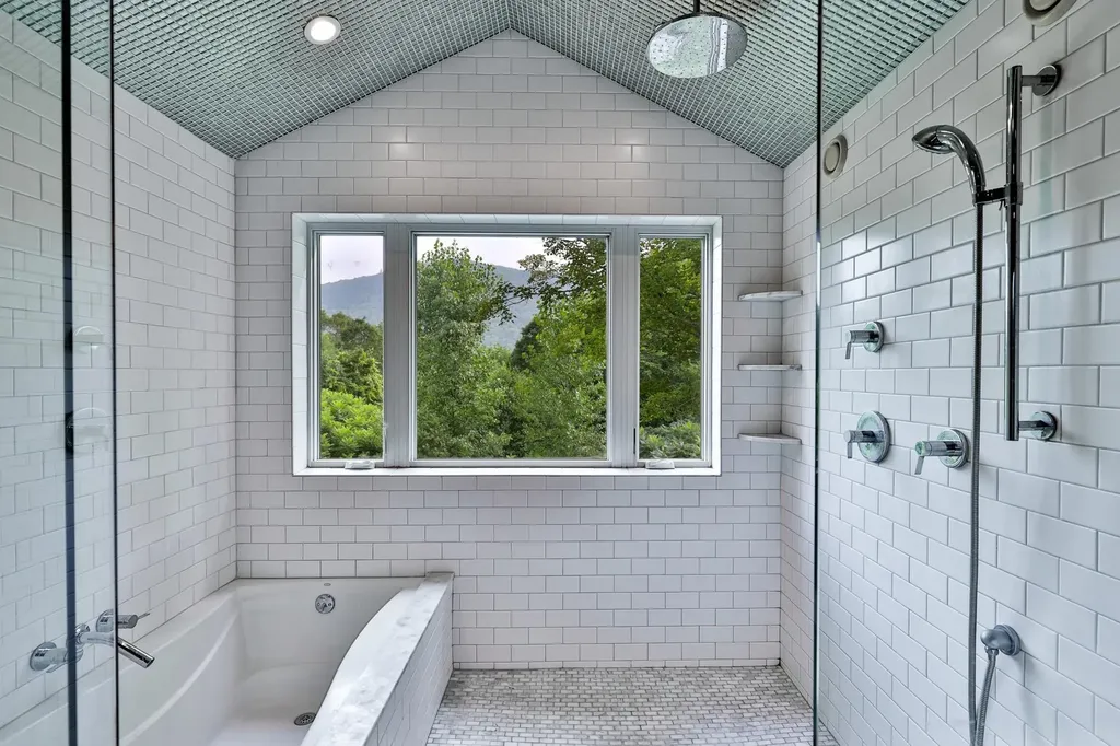 162 Campbell Road Rochester VT 05767