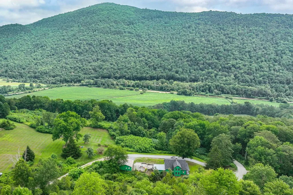 162 Campbell Road Rochester VT 05767