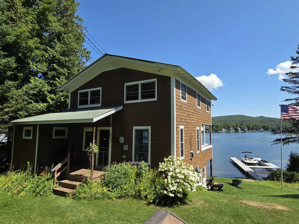 1239 West Shore Road Cabot VT 05647