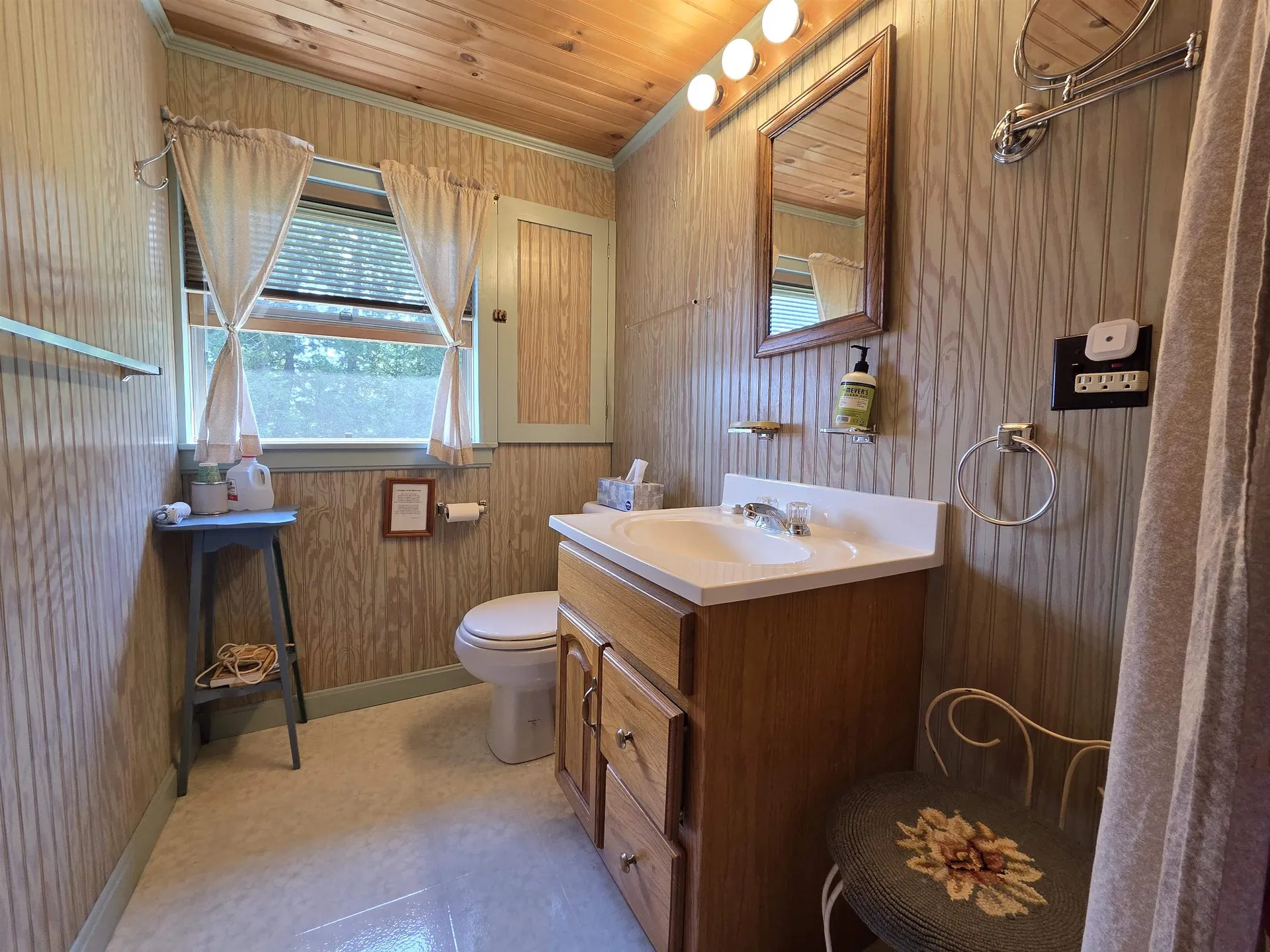 1239 West Shore Road Cabot VT 05647