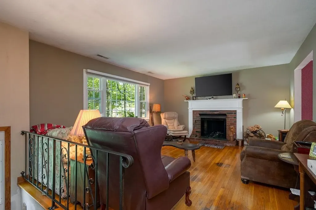 169 High Range Road Londonderry NH 03053