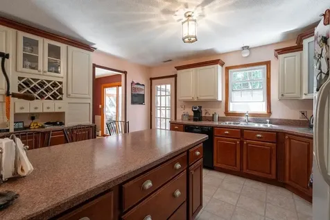 169 High Range Road Londonderry NH 03053