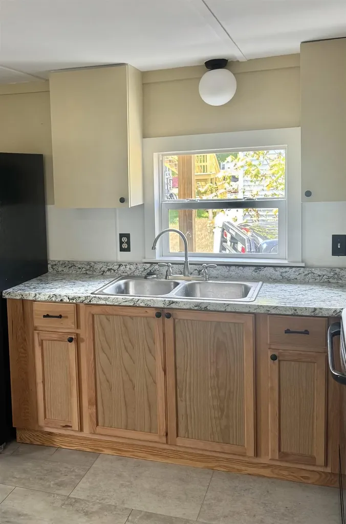 6 Boe Road Holderness NH 03245