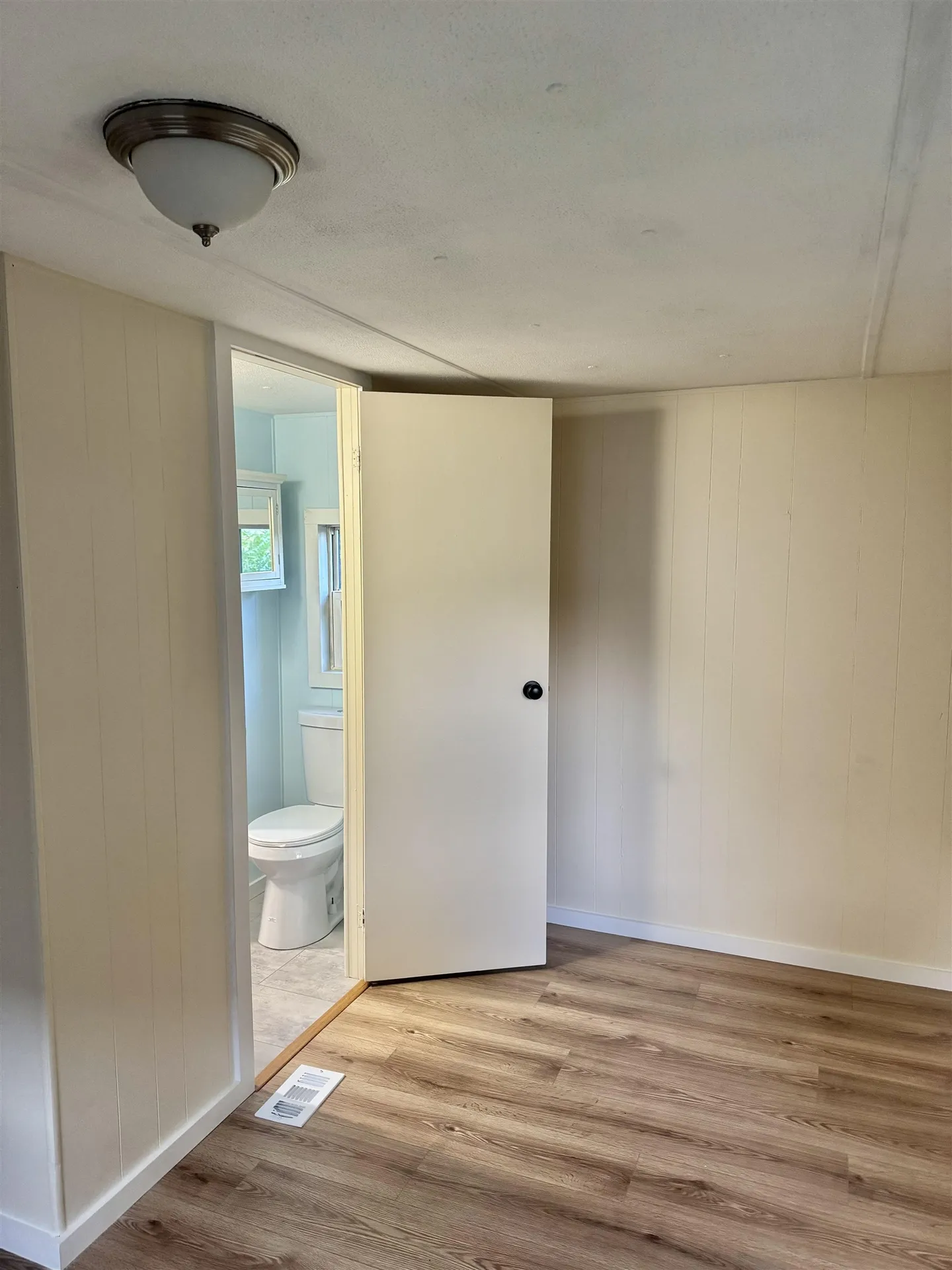 6 Boe Road Holderness NH 03245