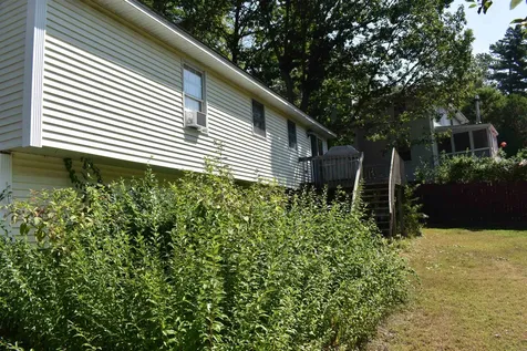 3 Anna Circle Derry NH 03038