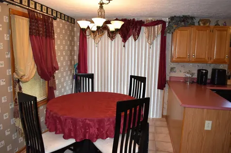 3 Anna Circle Derry NH 03038