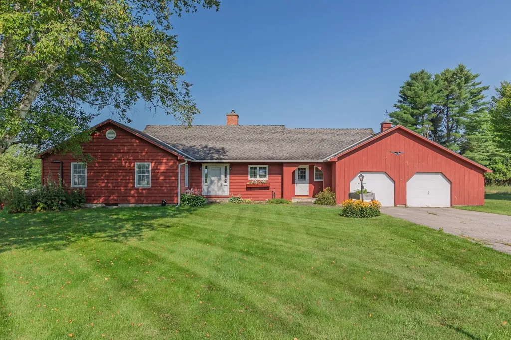 1359 Centerville Road Hyde Park VT 05655