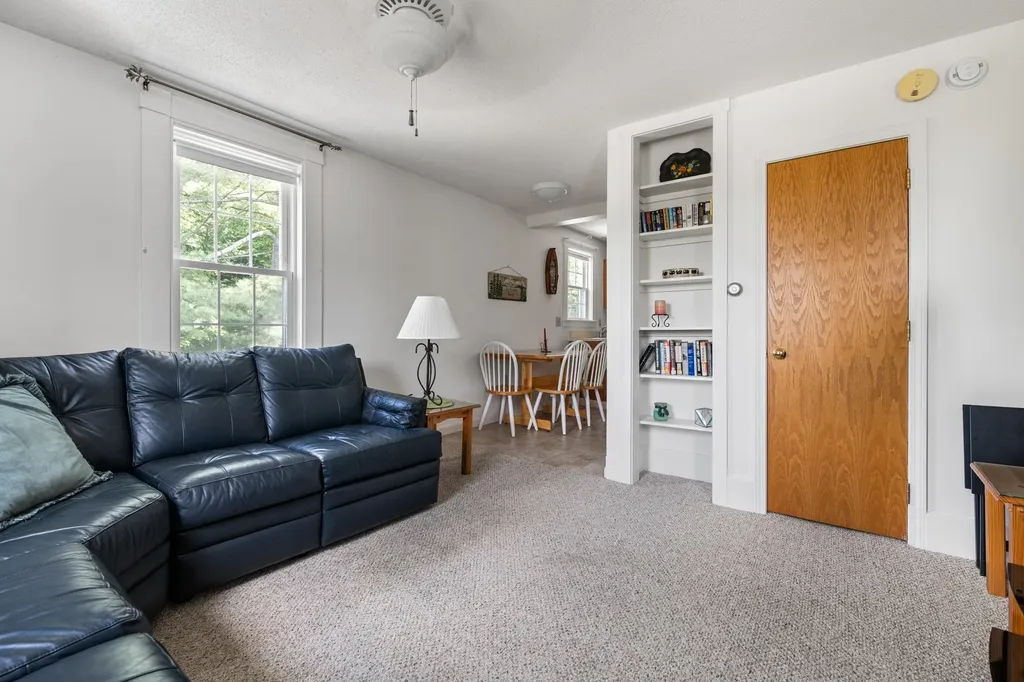 14 Lake Avenue Sunapee NH 03782