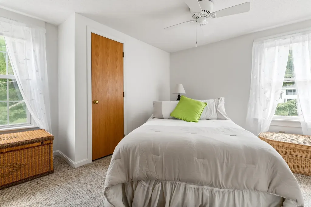 14 Lake Avenue Sunapee NH 03782