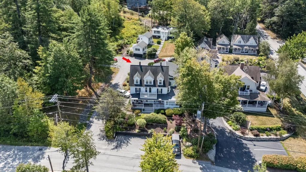 14 Lake Avenue Sunapee NH 03782
