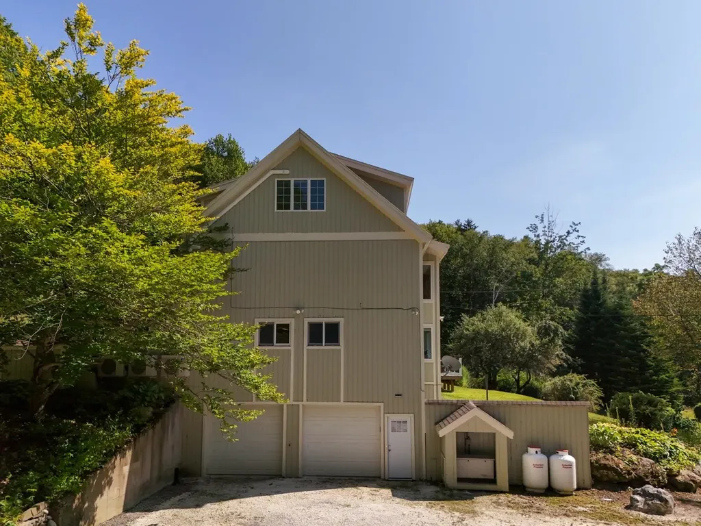 2744 Danby Mountain Road Dorset VT 05251