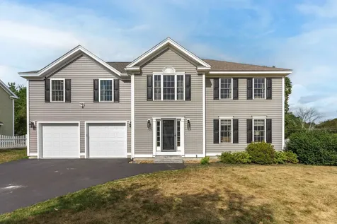 34 Pond Road Raymond NH 03077