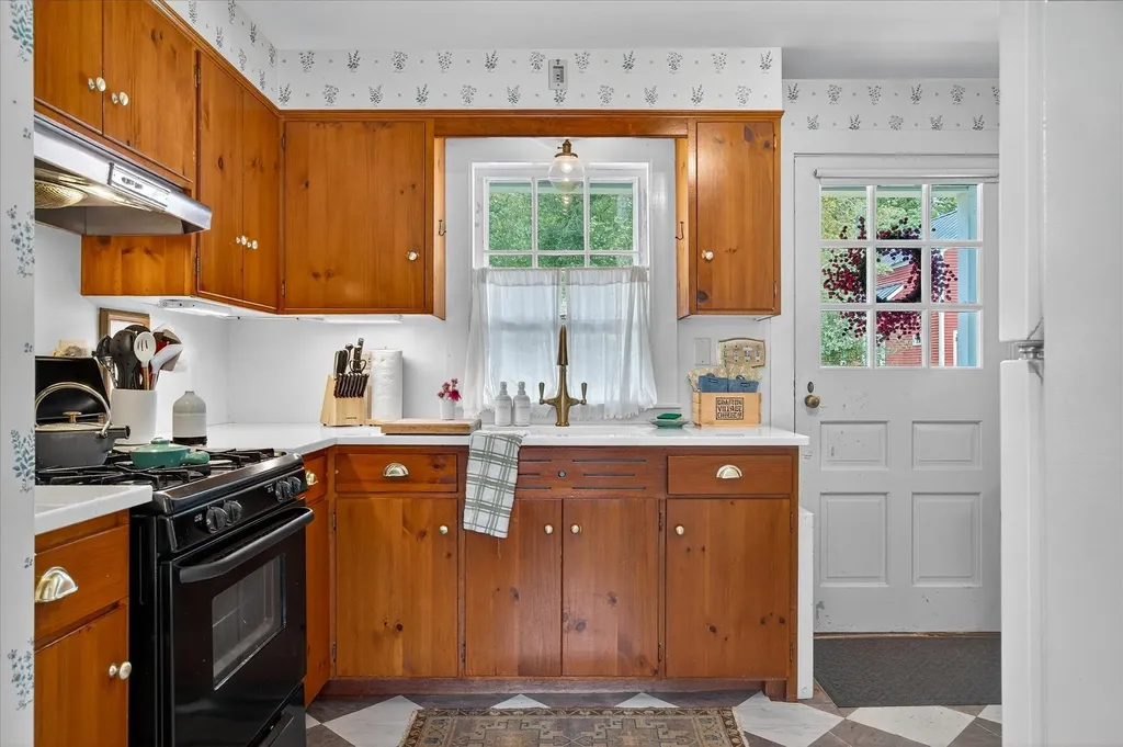 87 Townshend Road Grafton VT 05146