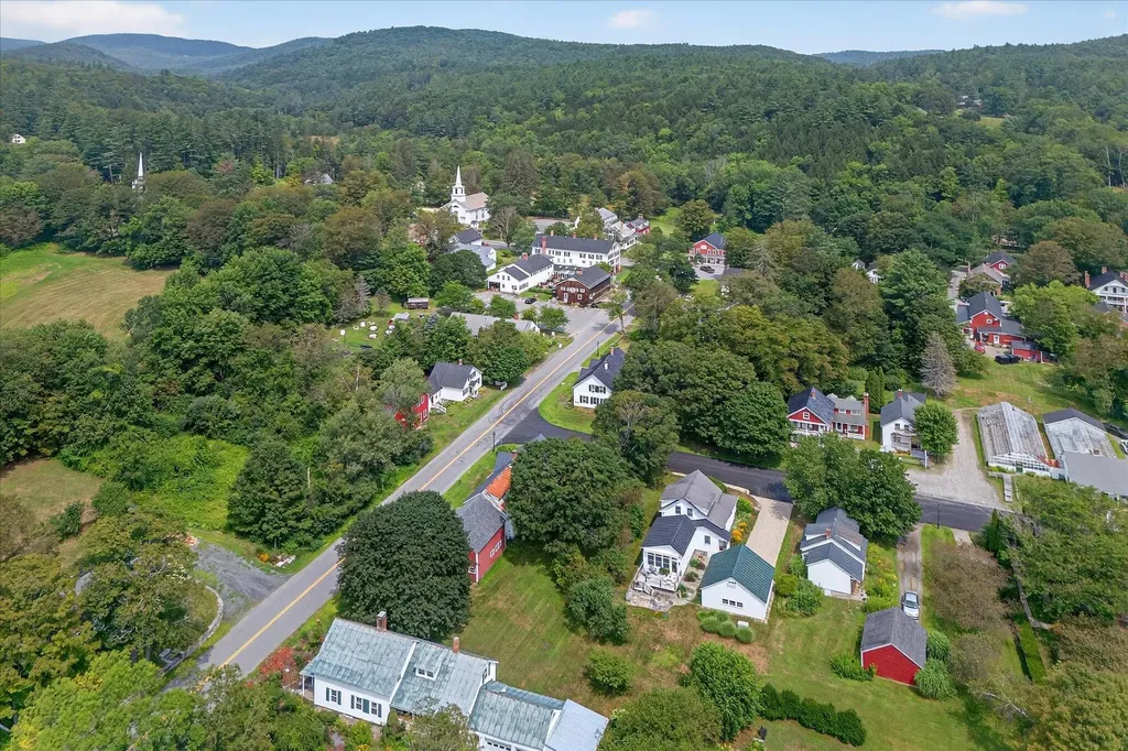 87 Townshend Road Grafton VT 05146