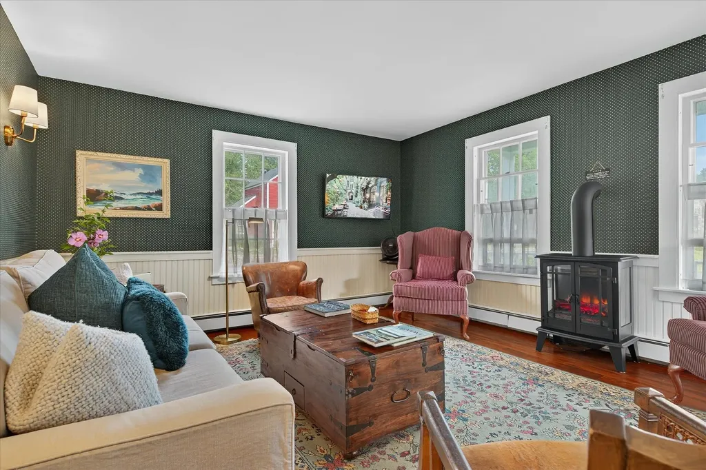 87 Townshend Road Grafton VT 05146