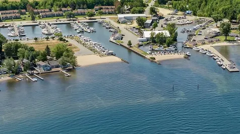 60 Weirs Road Gilford NH 03249