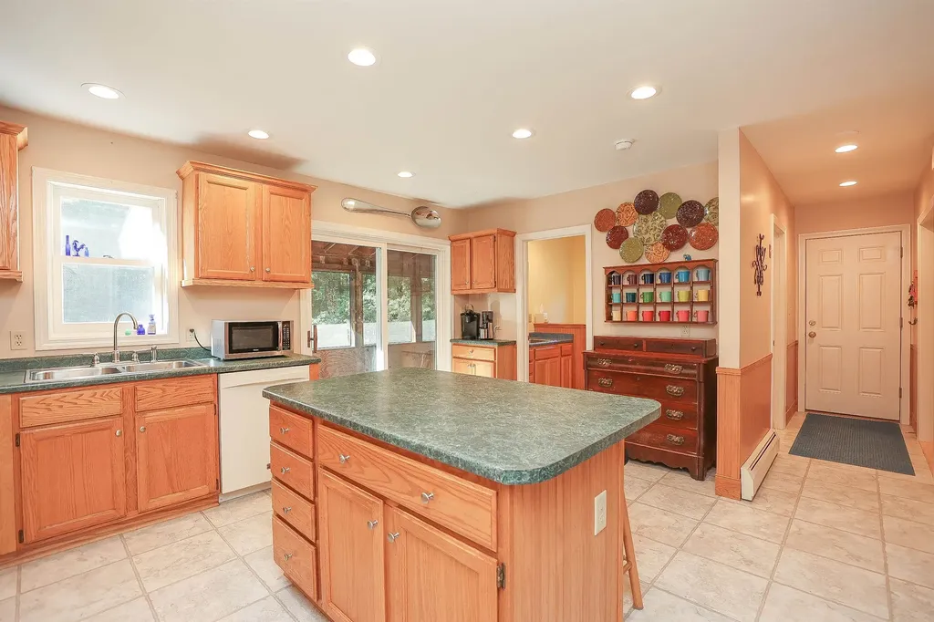 42 Mason Drive New Boston NH 03070