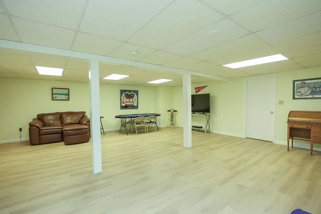 42 Mason Drive New Boston NH 03070