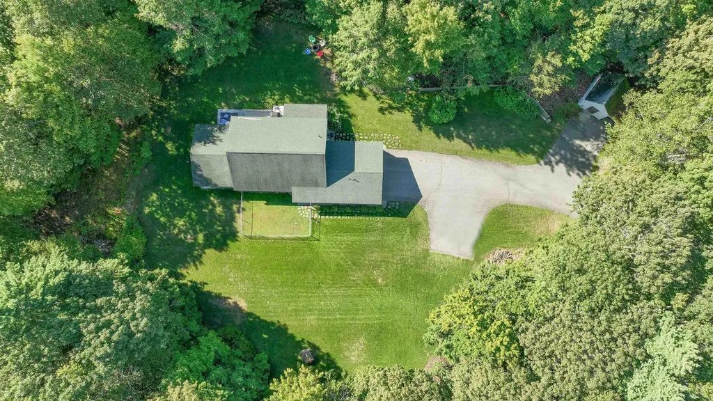 42 Mason Drive New Boston NH 03070