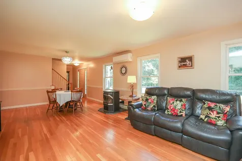 42 Mason Drive New Boston NH 03070