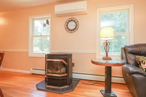 42 Mason Drive New Boston NH 03070