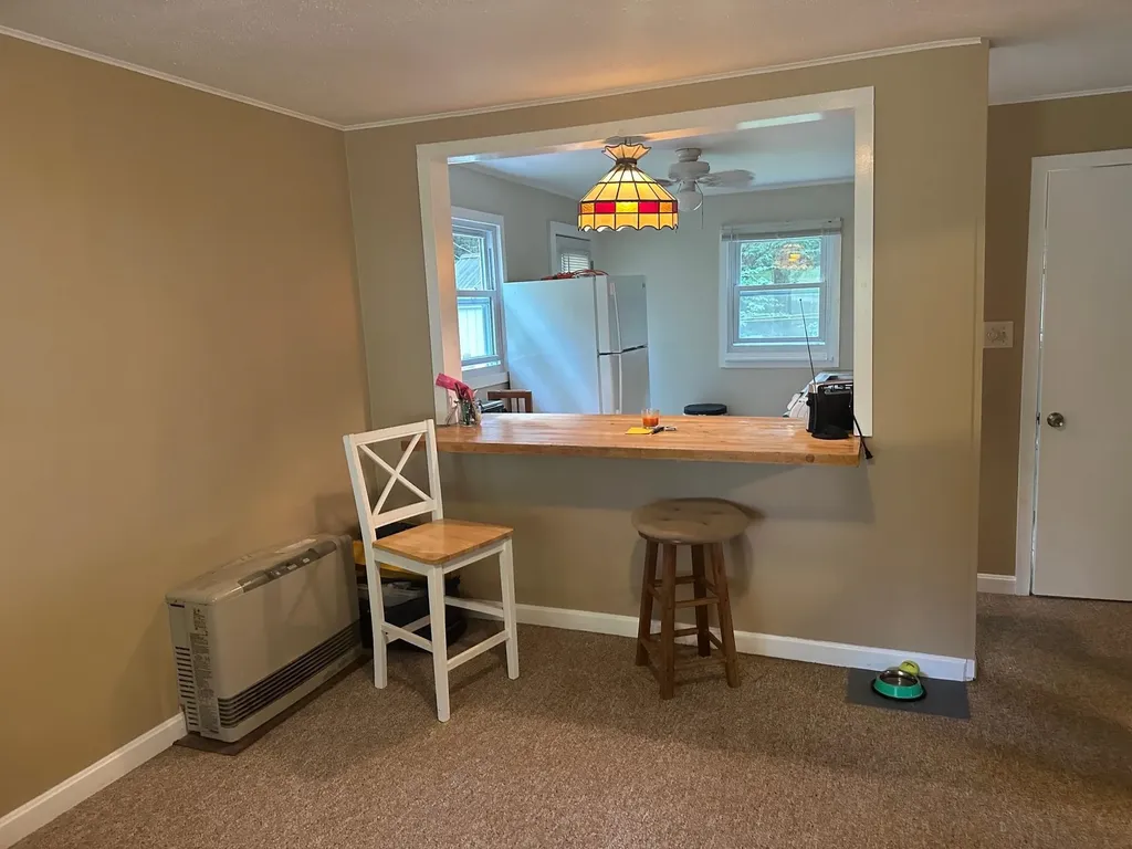 11 Hillside Street Hillsborough NH 03244