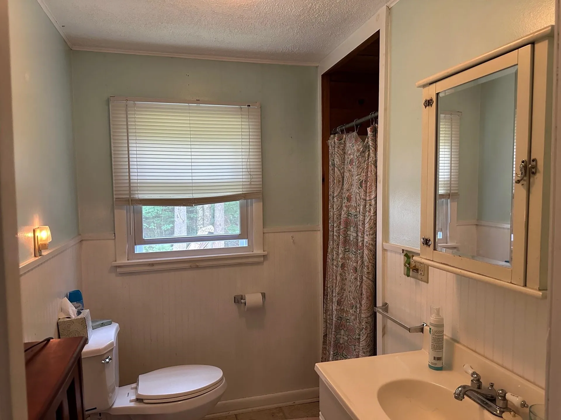 11 Hillside Street Hillsborough NH 03244