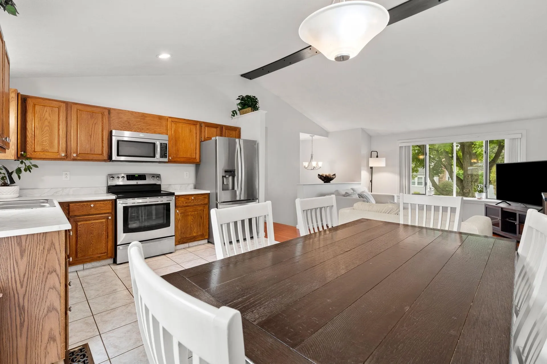 13 Blackstone Street Hudson NH 03051