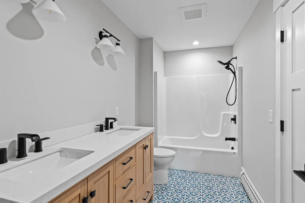 316 Carters Way Jericho VT 05465
