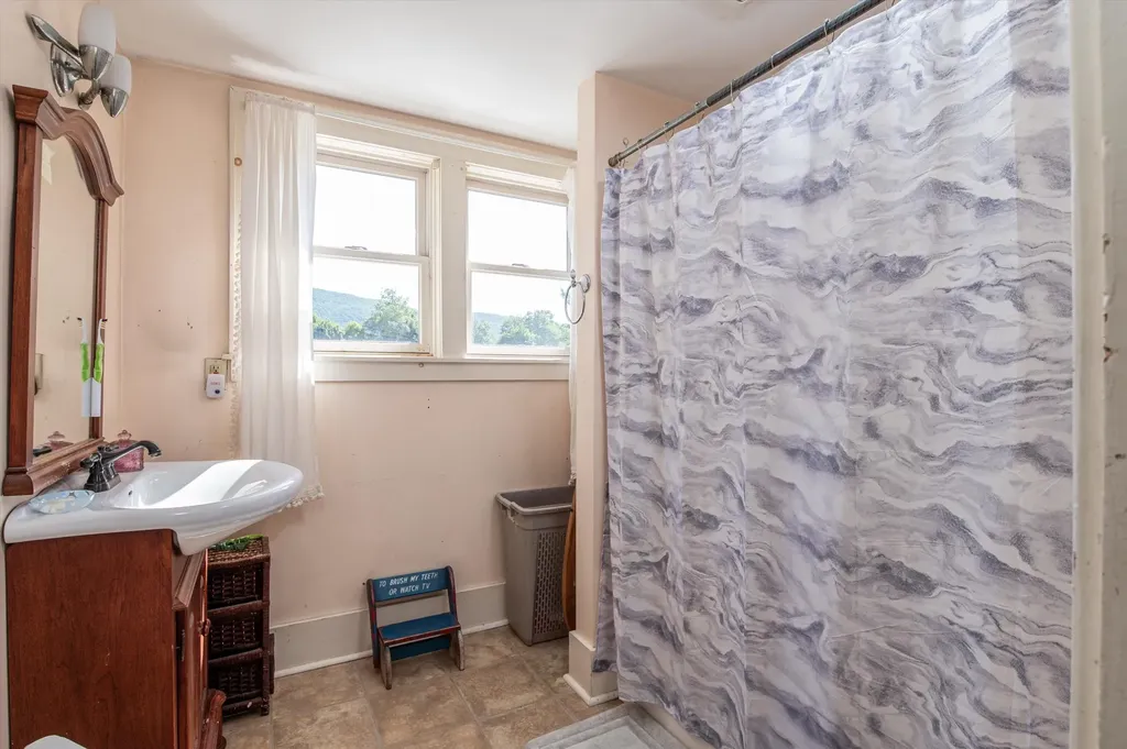 8 Sargent Avenue Rutland City VT 05701