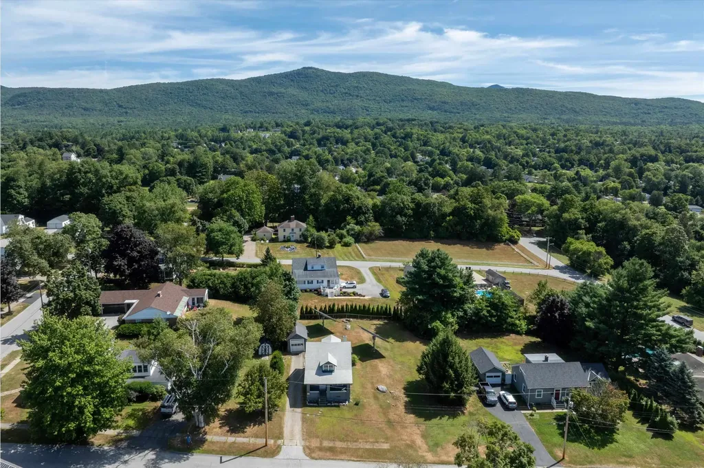 8 Sargent Avenue Rutland City VT 05701