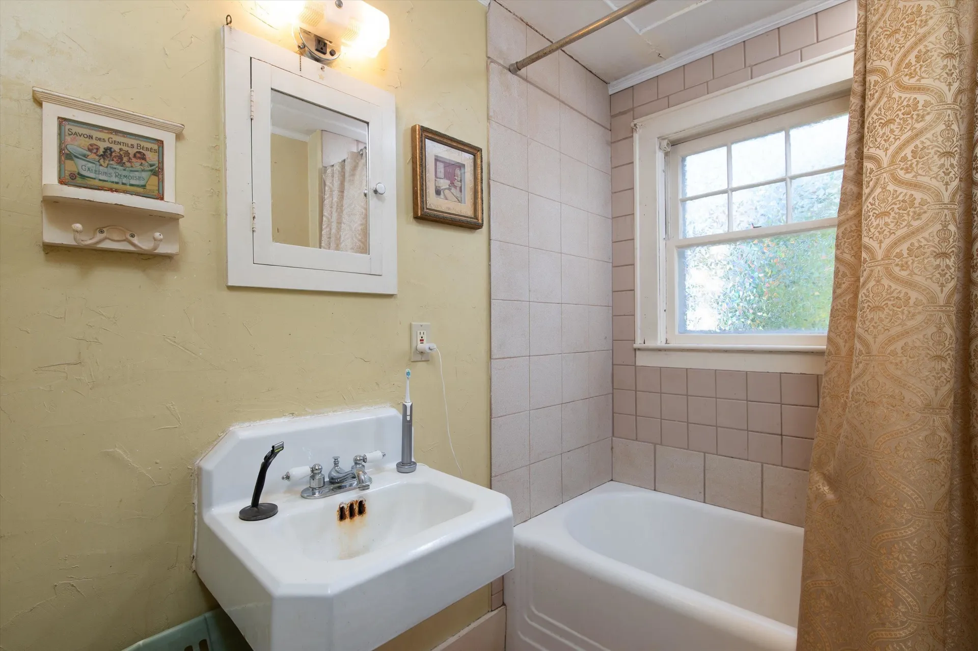 8 Sargent Avenue Rutland City VT 05701