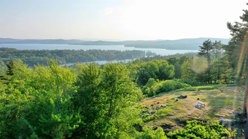 000 Farwell Lane New London NH 03257