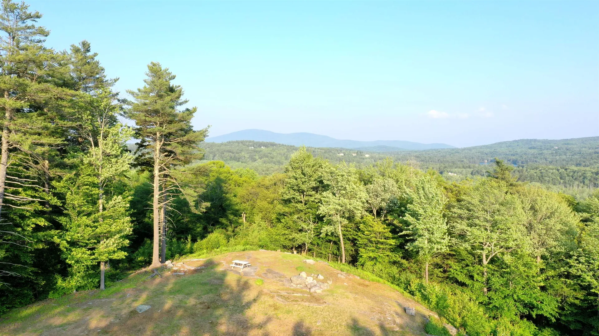 000 Farwell Lane New London NH 03257