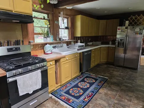 72 Depot Street Jamaica VT 05343