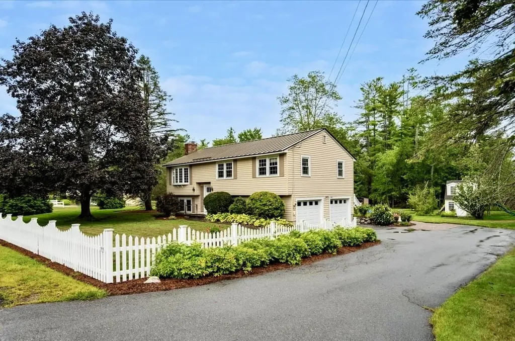 5 Wilshire Drive Londonderry NH 03053