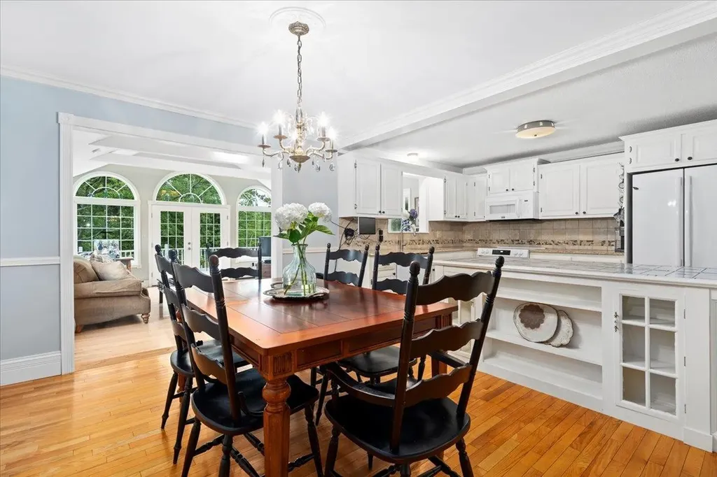 5 Wilshire Drive Londonderry NH 03053