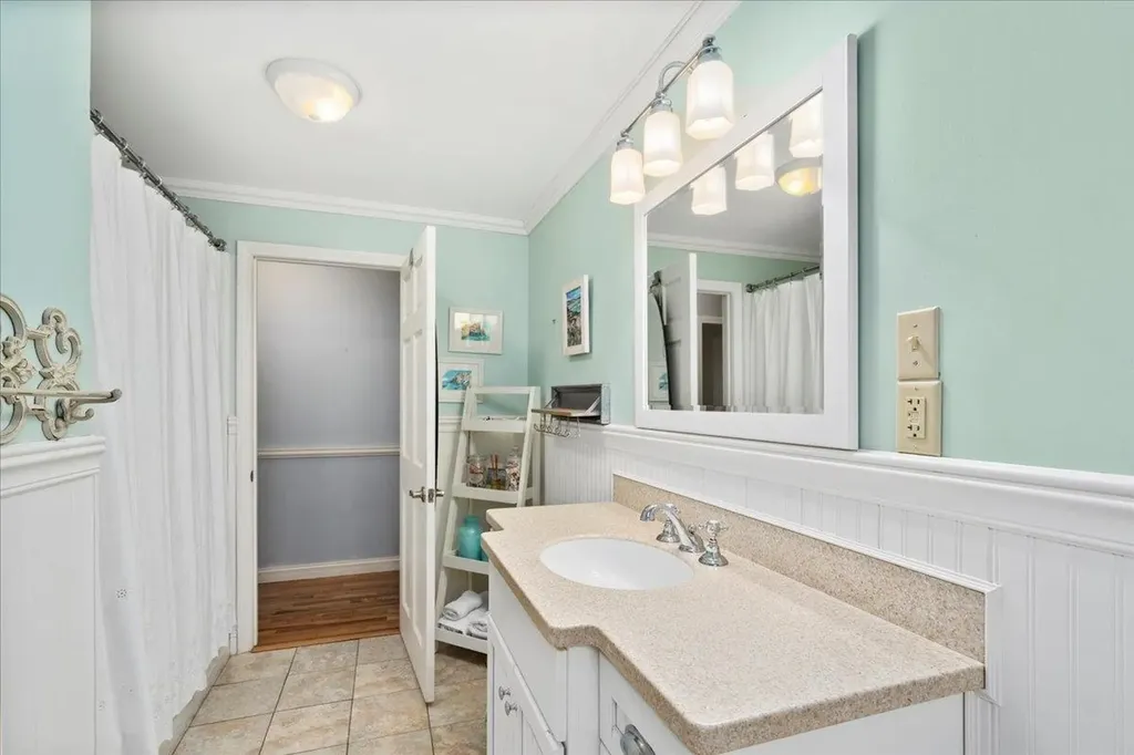 5 Wilshire Drive Londonderry NH 03053