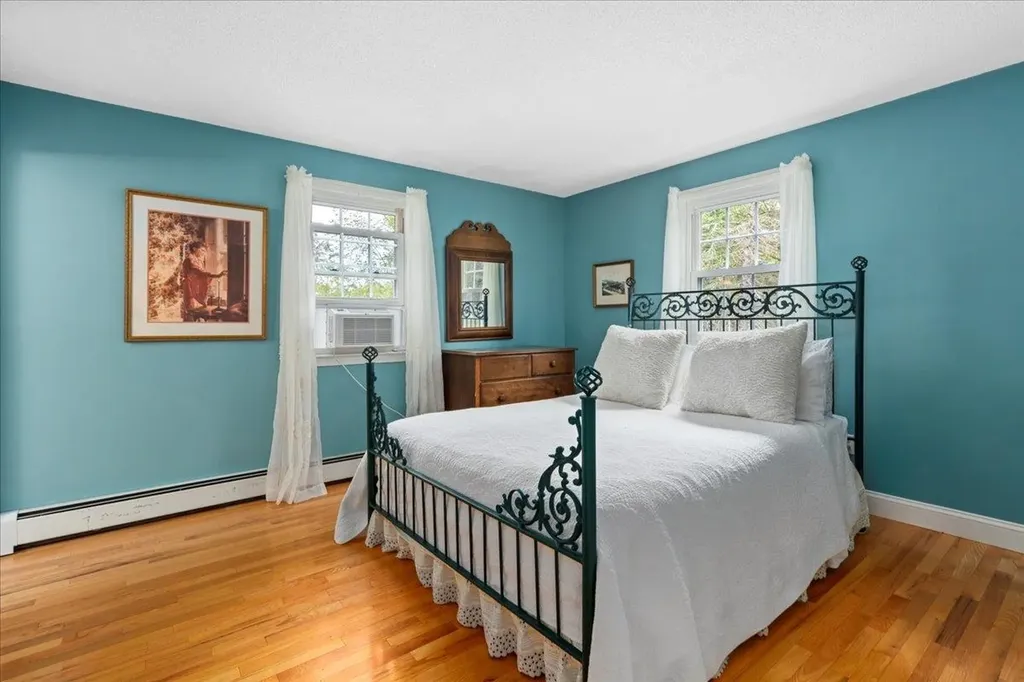 5 Wilshire Drive Londonderry NH 03053