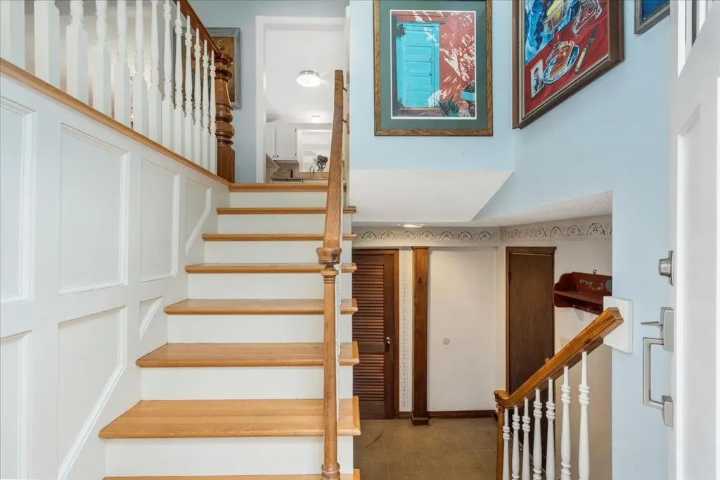 5 Wilshire Drive Londonderry NH 03053